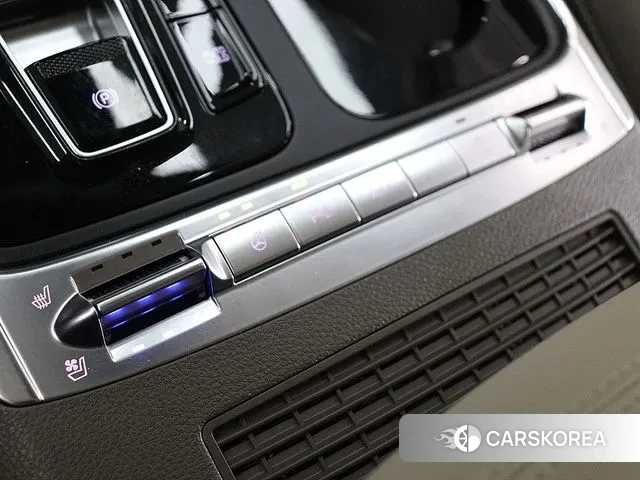 Kia The New Carnival 4th Generation id 3610330 из Кореи 19