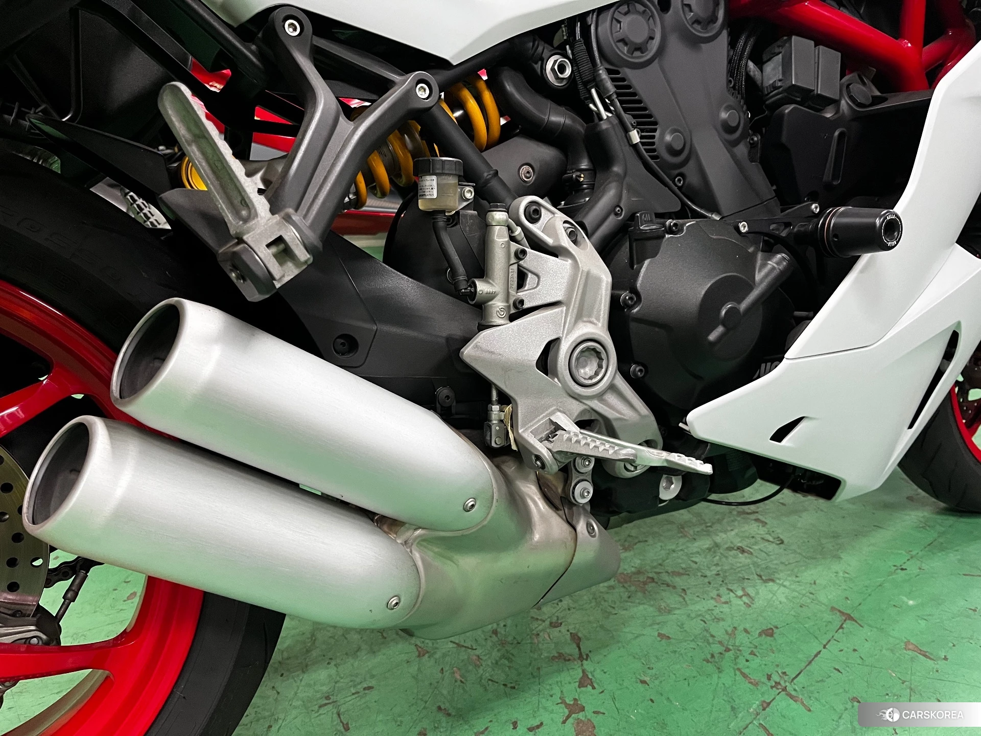 Проданный Ducati SUPERSPORT S id 4013933 из Японии, фото 10