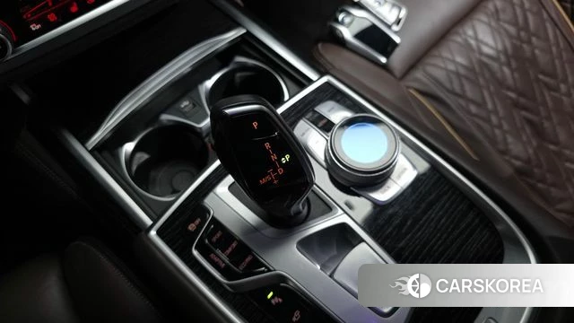 BMW 7 Series (G11) id 3884461 из Кореи 19