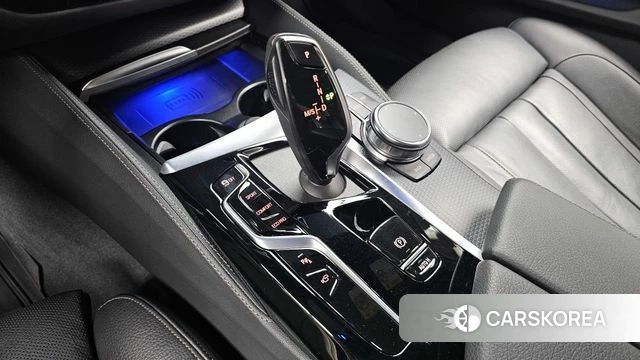 BMW 5 Series (G30) id 4935504 из Кореи 32