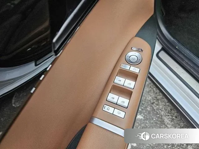 Hyundai Grandeur (GN7) id 3410196 из Кореи 11