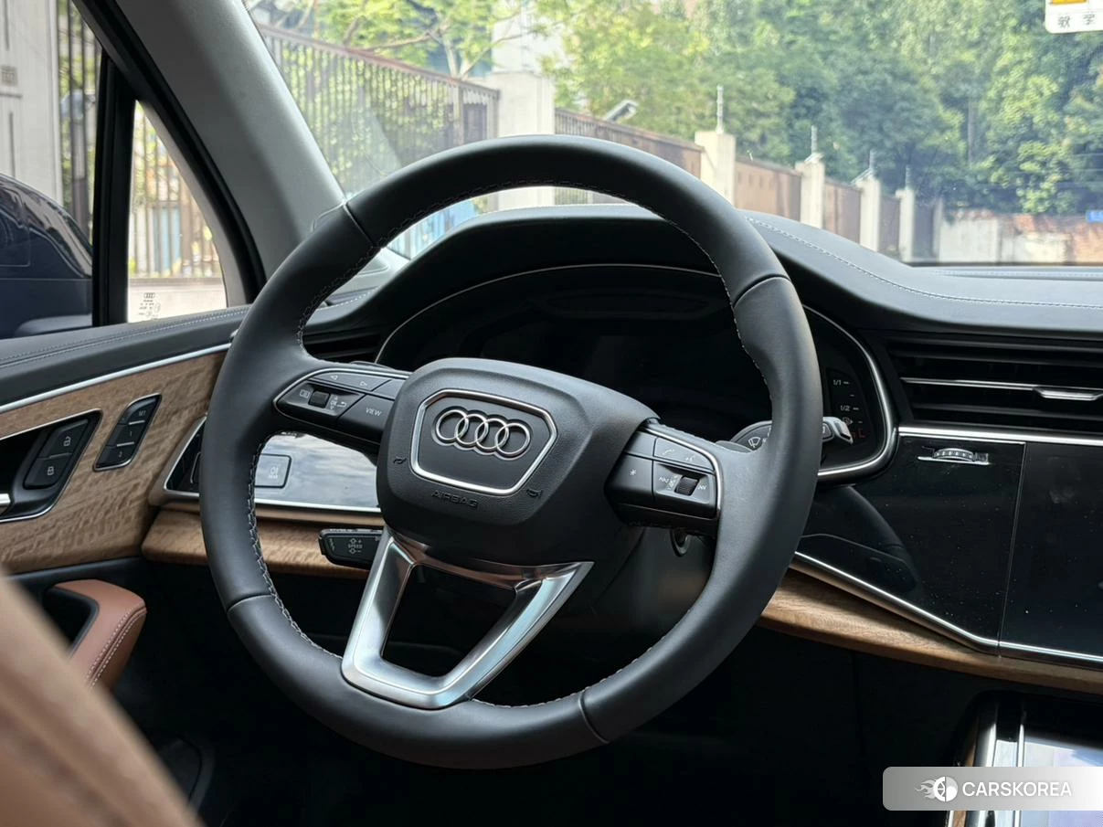 Audi Q7 id 4454091 из Китая 26