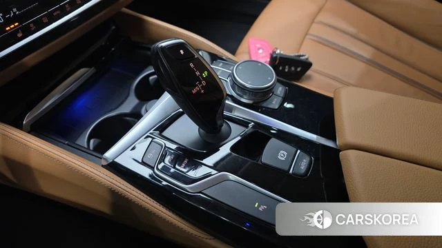 BMW 5 Series (G30) id 3955865 из Кореи 19