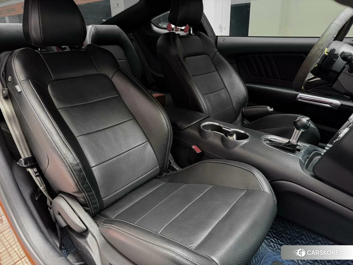 Ford Mustang id 4512765 из Китая 9