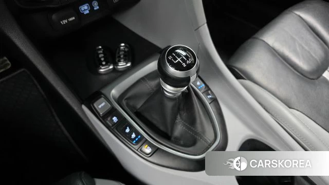 Hyundai Veloster (JS) id 3911767 из Кореи 19