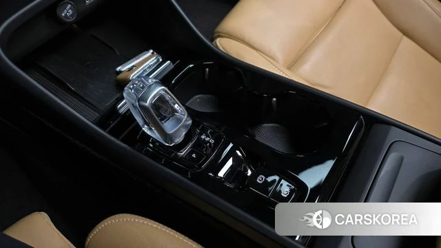 Volvo XC40 id 4464896 из Кореи 33