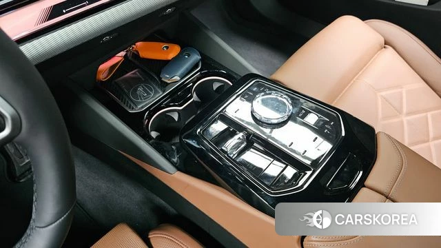 BMW 5 Series (G60) id 3870037 из Кореи 19