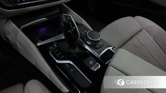 BMW 5 Series (G30) id 4717315 из Кореи 19