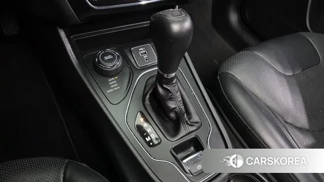 Jeep Cherokee (KL) id 3760945 из Кореи 19