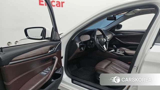 BMW 5 Series (G30) id 4245175 из Кореи 34