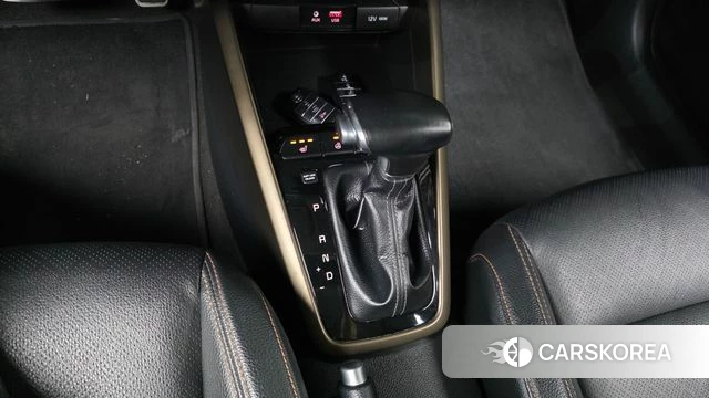 Kia Stonic id 4781242 из Кореи 19