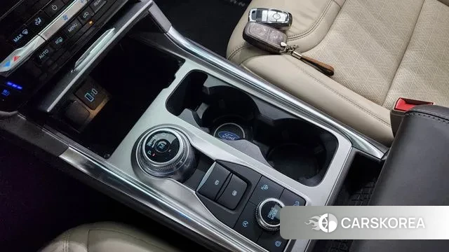 Ford Explorer 6th Generation id 3122229 из Кореи 19