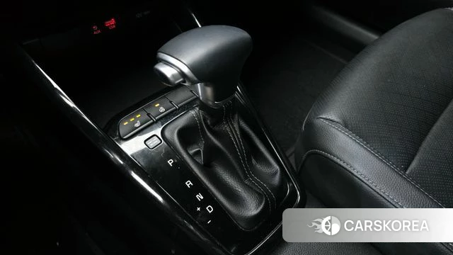 Kia Stonic id 3943009 из Кореи 19