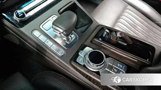 Genesis G90 id 3966286 из Кореи 19