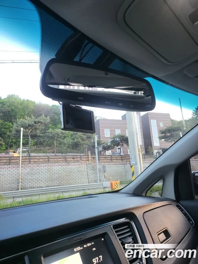 Kia The New Carnival id 2710004 из Кореи 15