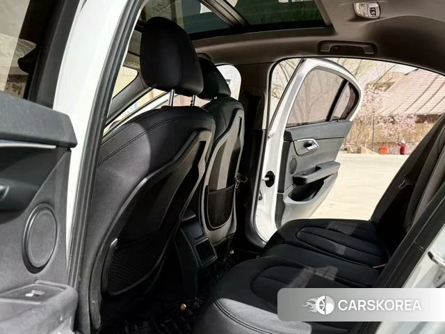 BMW 1 series id 3856350 из Китая 9