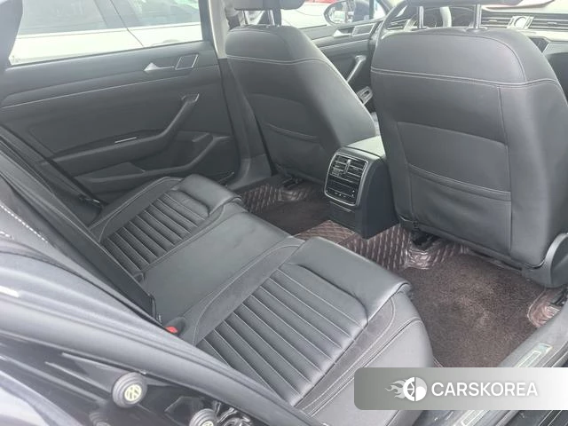 Volkswagen Magotan id 4278142 из Китая 12