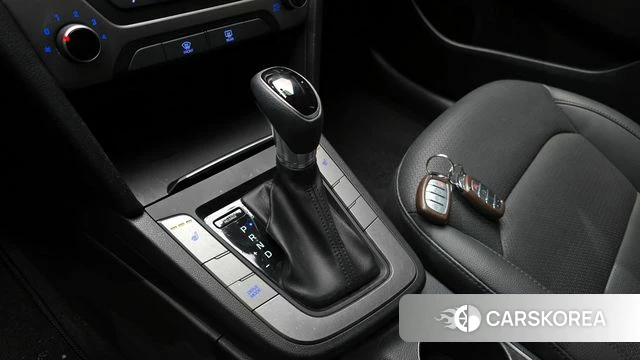 Hyundai Avante AD id 3867569 из Кореи 19