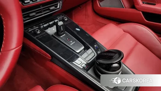 Porsche 911(992) id 3644667 из Кореи 19