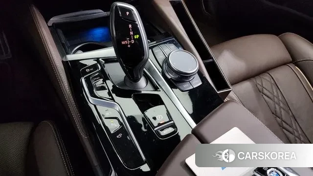 BMW 5 Series (G30) id 2884286 из Кореи 19