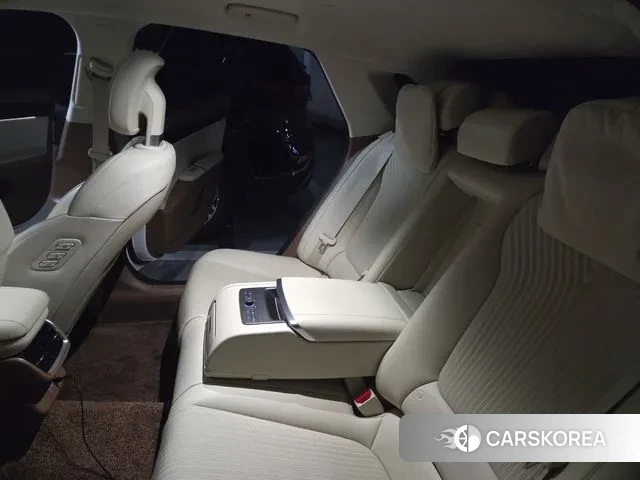 Hyundai Grandeur (GN7) id 3027141 из Кореи 13