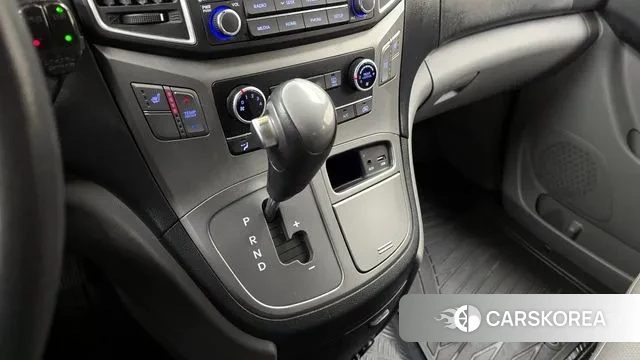 Hyundai The New Grand Starex id 3489087 из Кореи 19