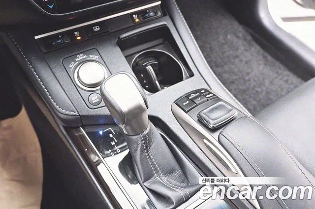 Lexus New ES300h id 2922942 из Кореи 19