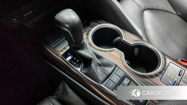 Toyota Camry (XV70) id 3917553 из Кореи 19