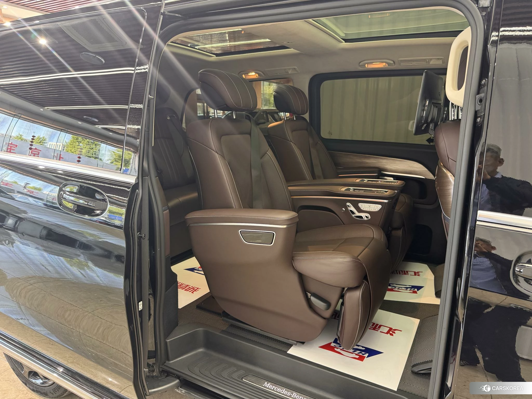 Mercedes-Benz V-class id 4485597 из Китая 21