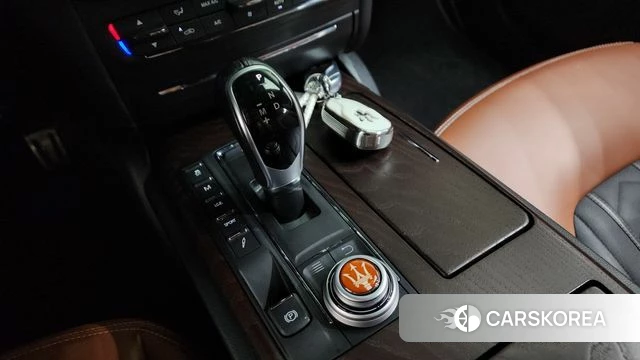 Maserati Ghibli id 4203882 из Кореи 36