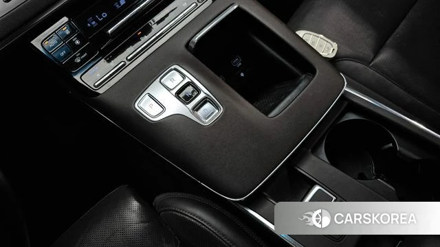 Hyundai The New Grandeur IG id 4619902 из Кореи 34
