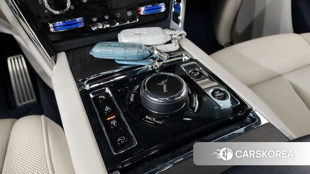 Rolls-Royce Cullinan id 4562416 из Кореи 40