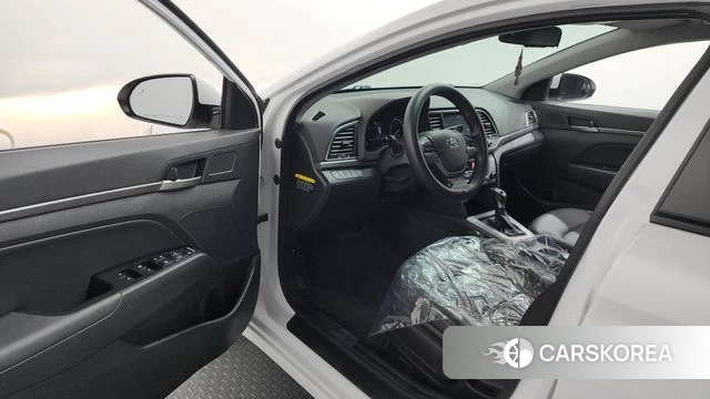 Hyundai Avante AD id 4397978 из Кореи 31