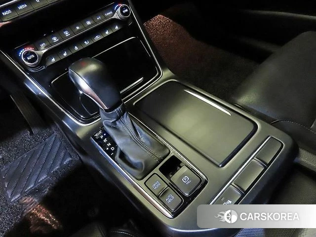 Hyundai Grandeur IG id 4471815 из Кореи 17