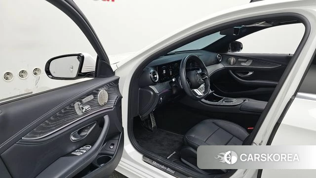 Mercedes-Benz E-Class W213 id 4774658 из Кореи 33