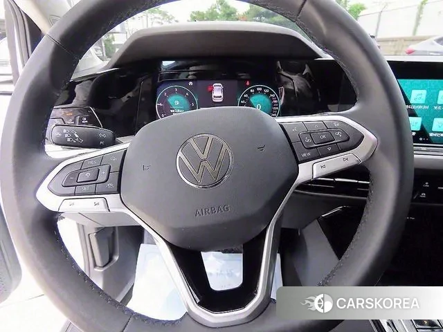Volkswagen Golf 8th Generation id 2983841 из Кореи 18