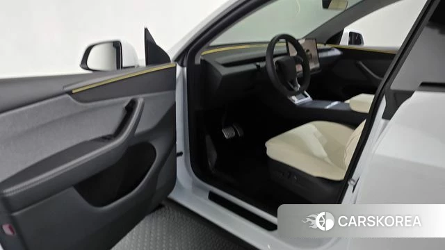 Tesla Model Y id 4487637 из Кореи 34
