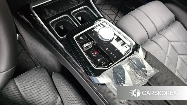 BMW 7 Series (G70) id 3451949 из Кореи 19