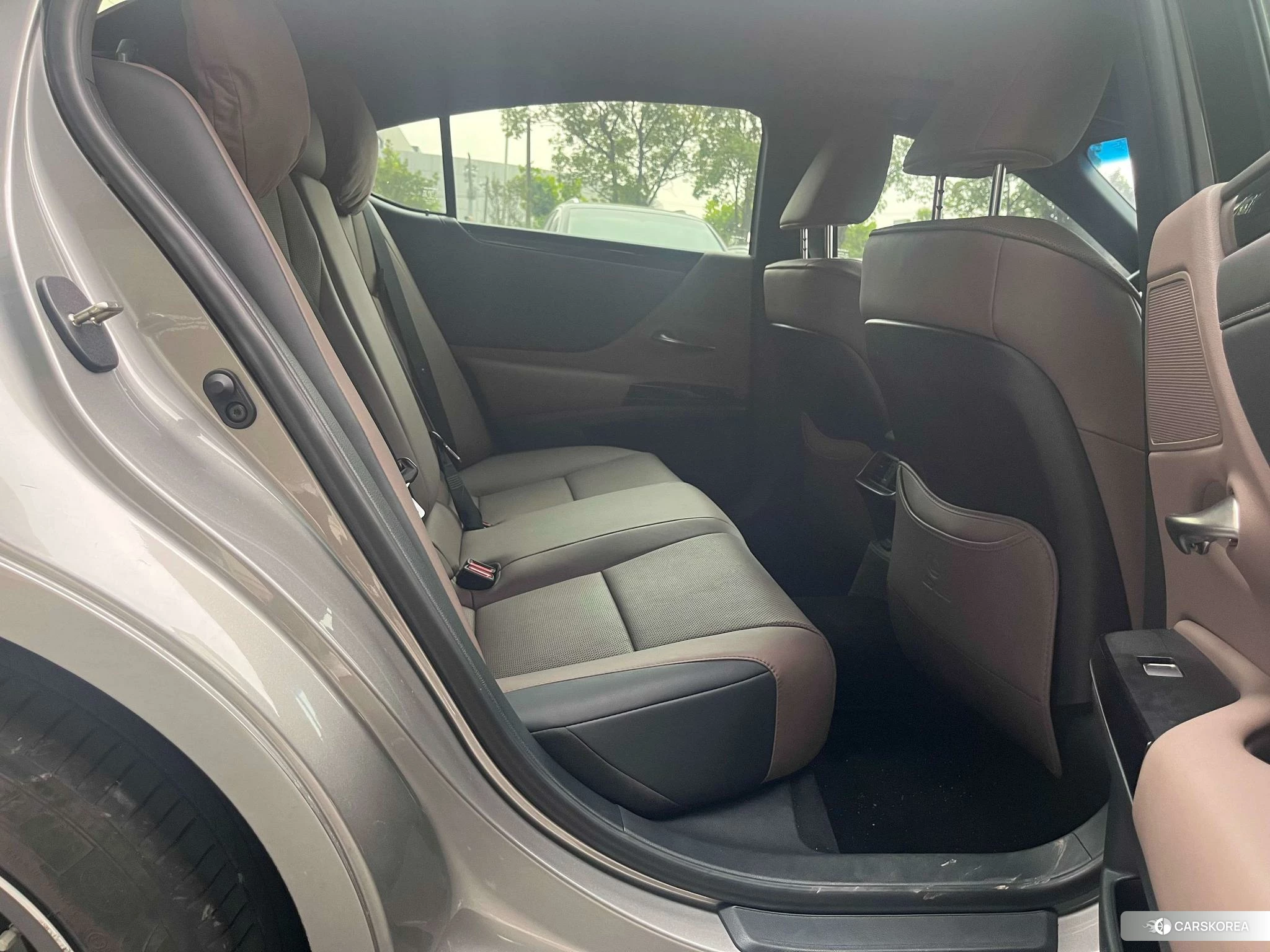 Lexus ES id 4419448 из Китая 14