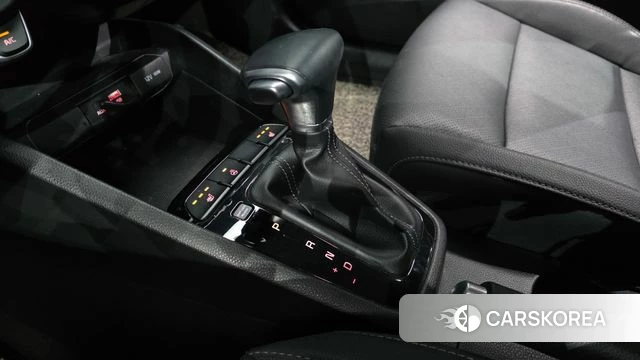 Kia Stonic id 4477395 из Кореи 19