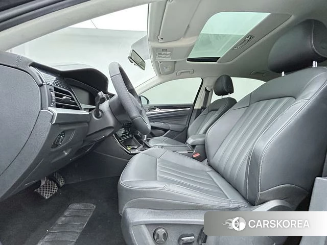 Volkswagen Passat id 4336018 из Китая 12