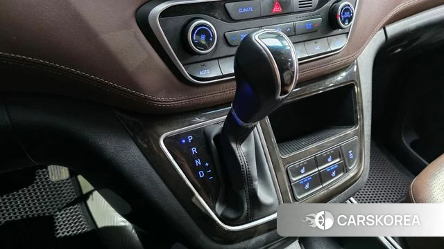 Hyundai The New Grand Starex id 4610486 из Кореи 19