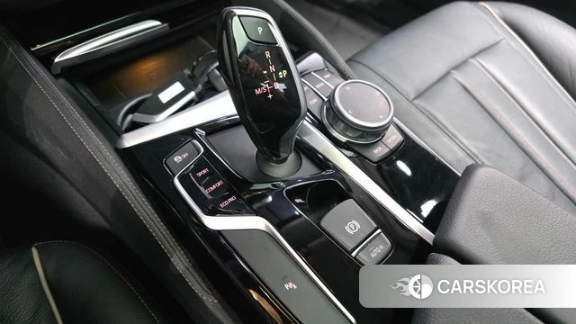 BMW 5 Series (G30) id 4742295 из Кореи 30