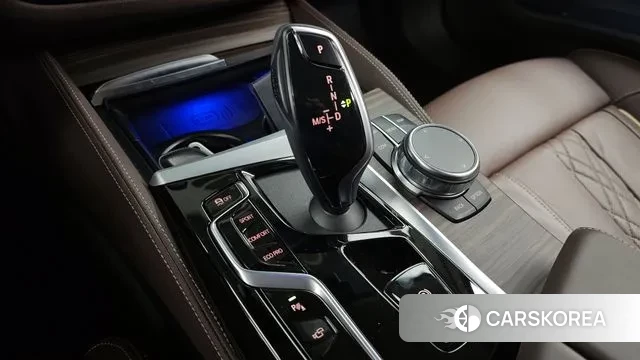 BMW 5 Series (G30) id 3629636 из Кореи 19