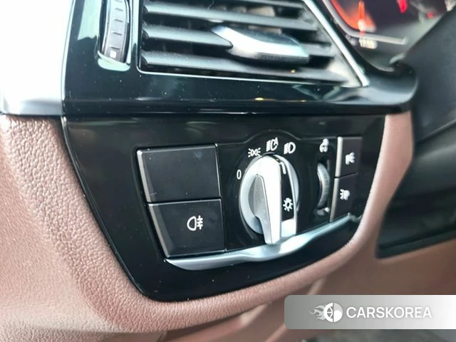 BMW 5 Series (G30) id 4186998 из Кореи 19