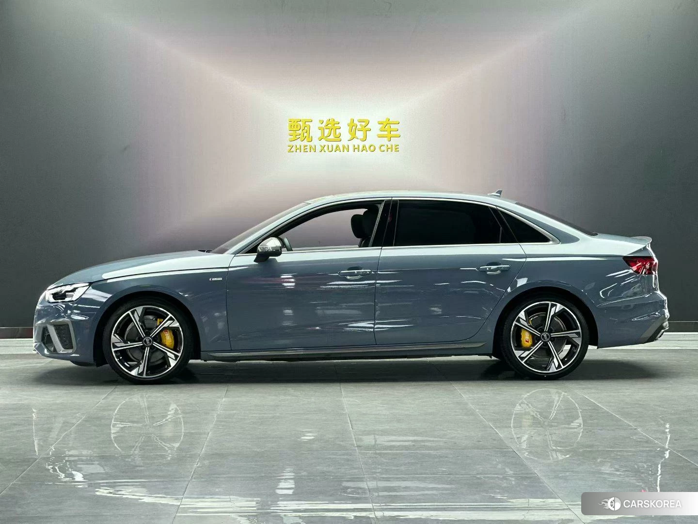Audi A4L id 4420932 из Китая 9