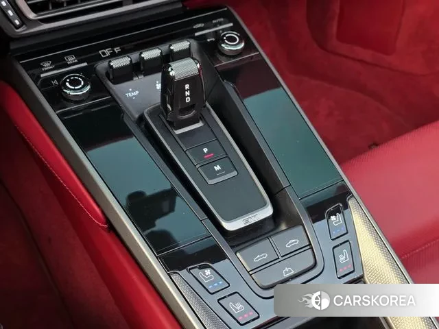 Porsche 911(992) id 3333040 из Кореи 19