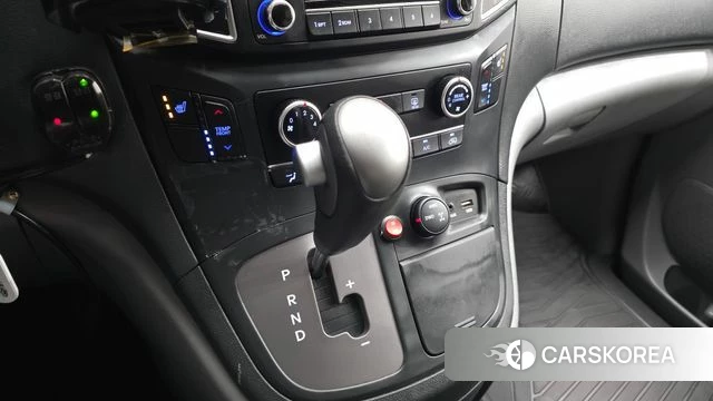 Hyundai The New Grand Starex id 4485826 из Кореи 19