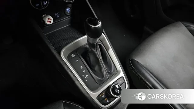 Hyundai Venue id 2980977 из Кореи 19