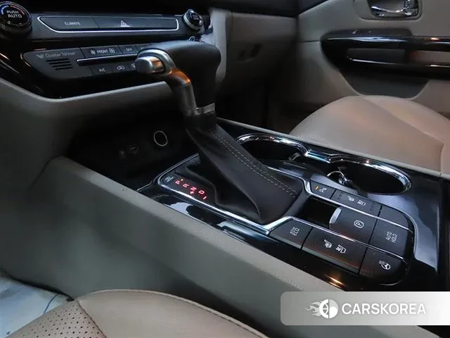 Kia The New Carnival id 3302909 из Кореи 19